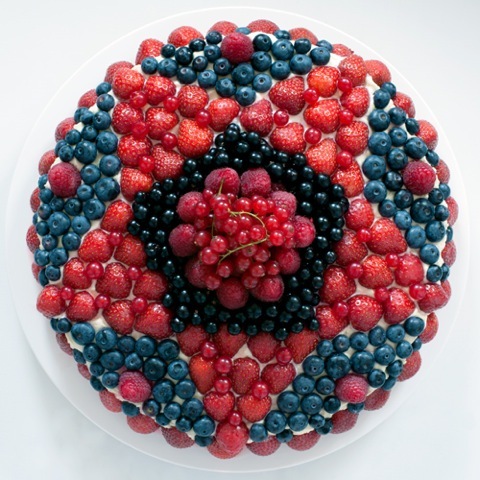 cib0202 - summer fruit star cake - tfhra.jpeg
