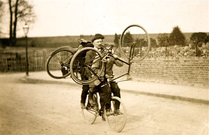 fh-tna-spor 0022 three men three bicycles1899.tiff.jpg